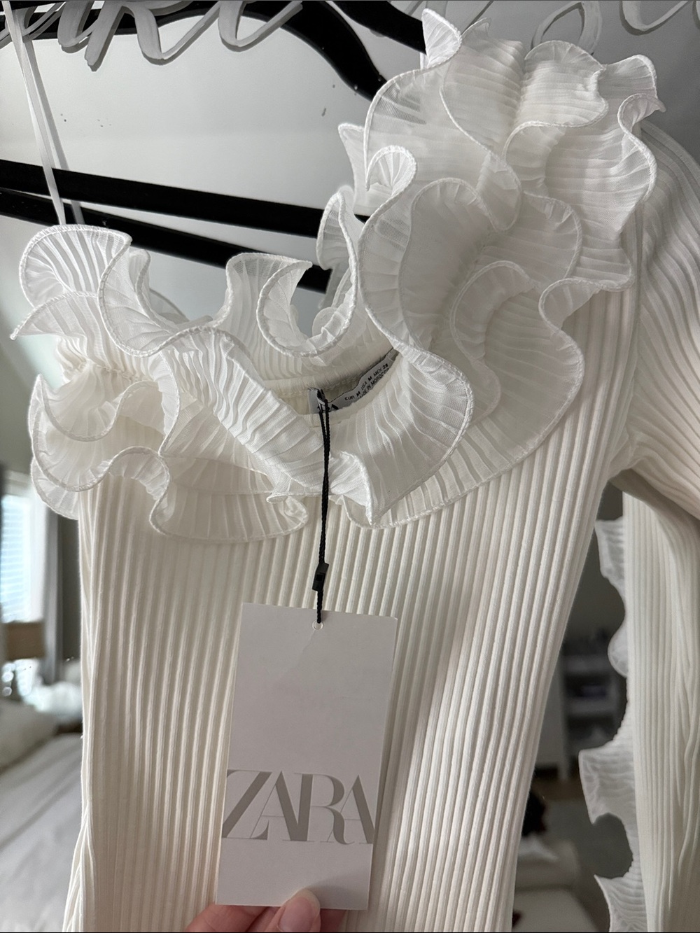 Zara White One-Shoulder Ruffle Ribbed Bodysuit - Picture 4 of 4